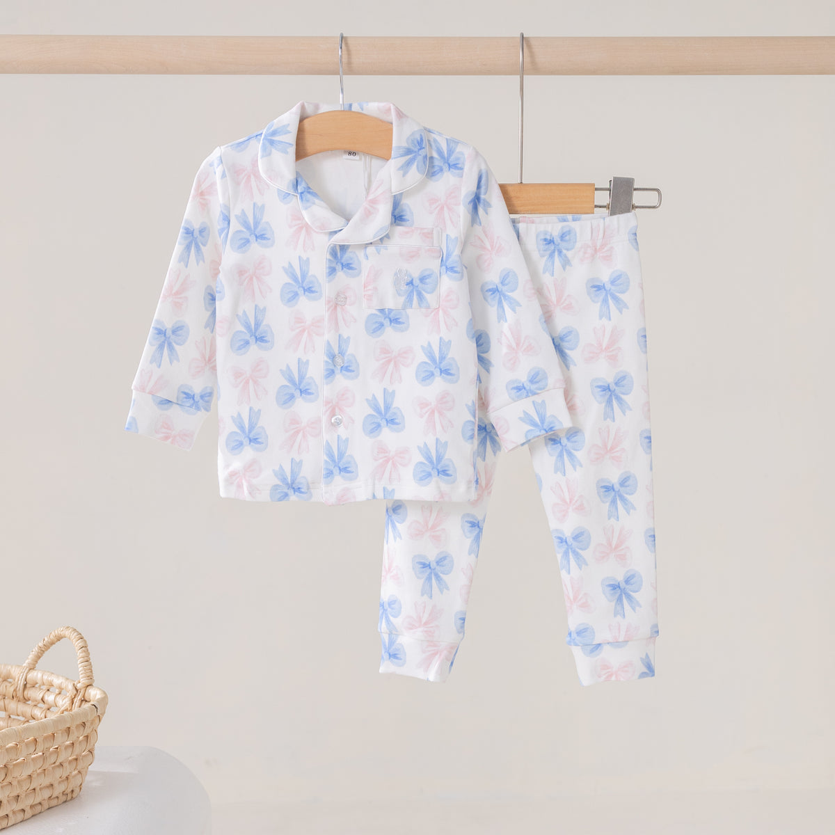 Kinderpyjama rosa blaue Schleife