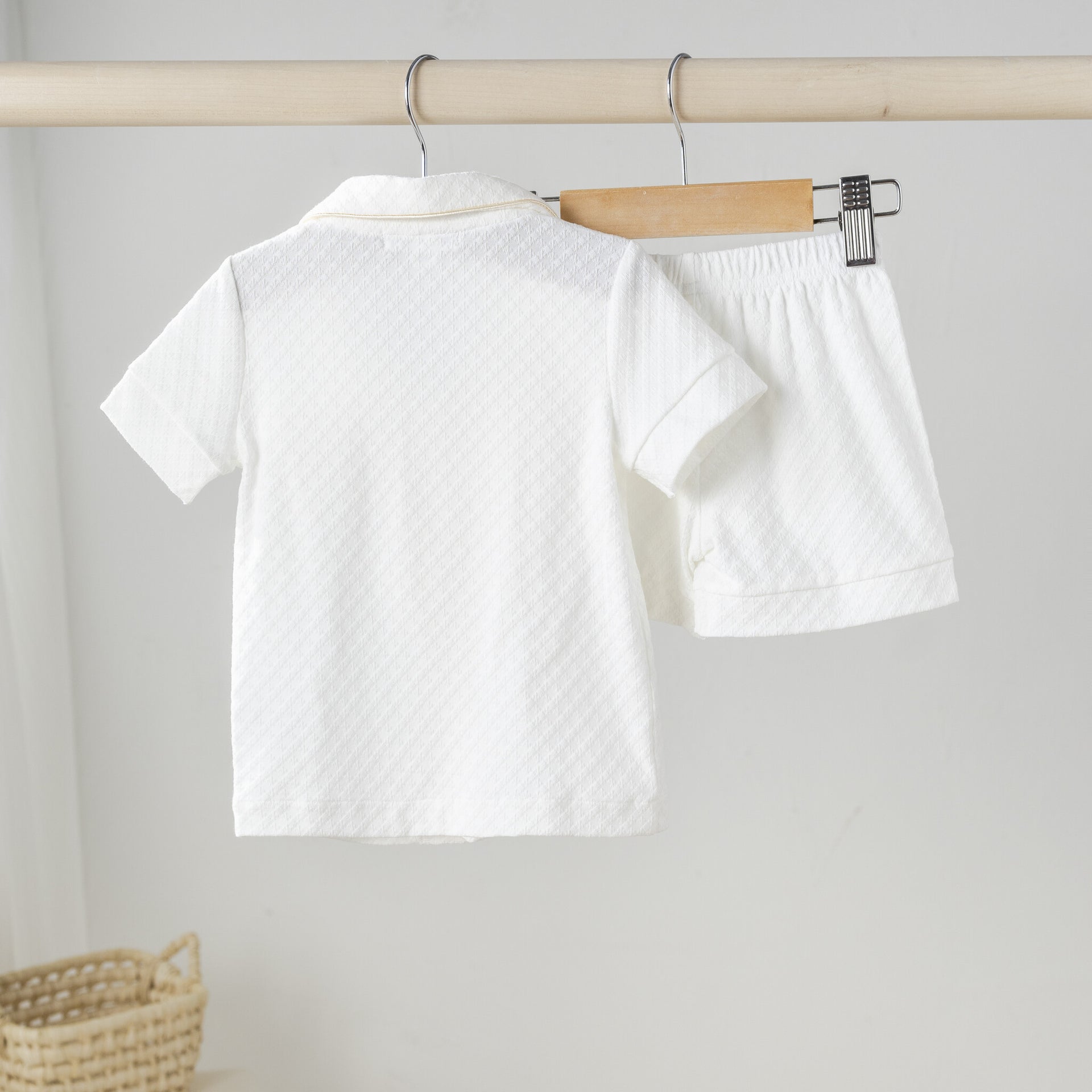 Zomer wit pyjama kind
