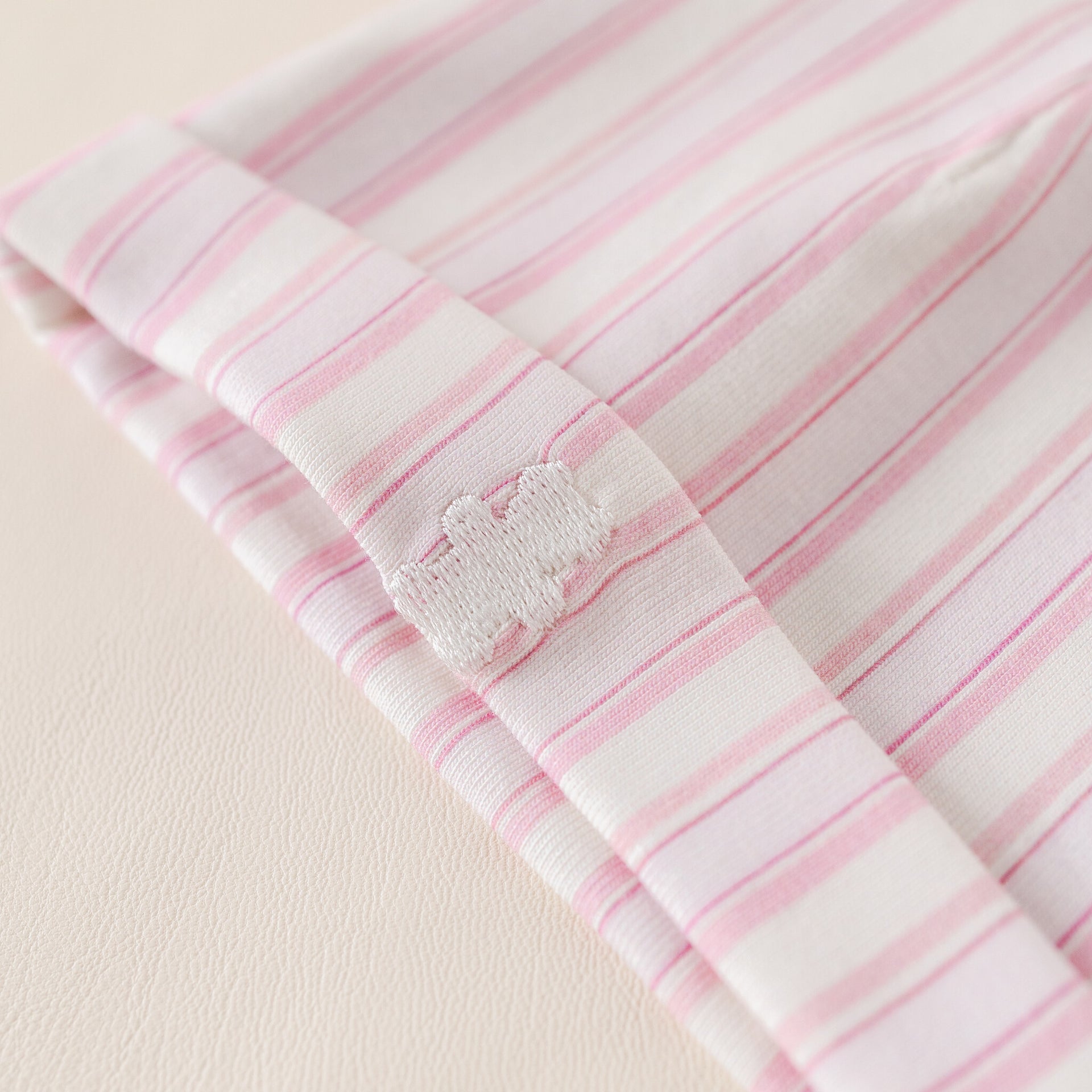 Baby hat pink stripe summer bear