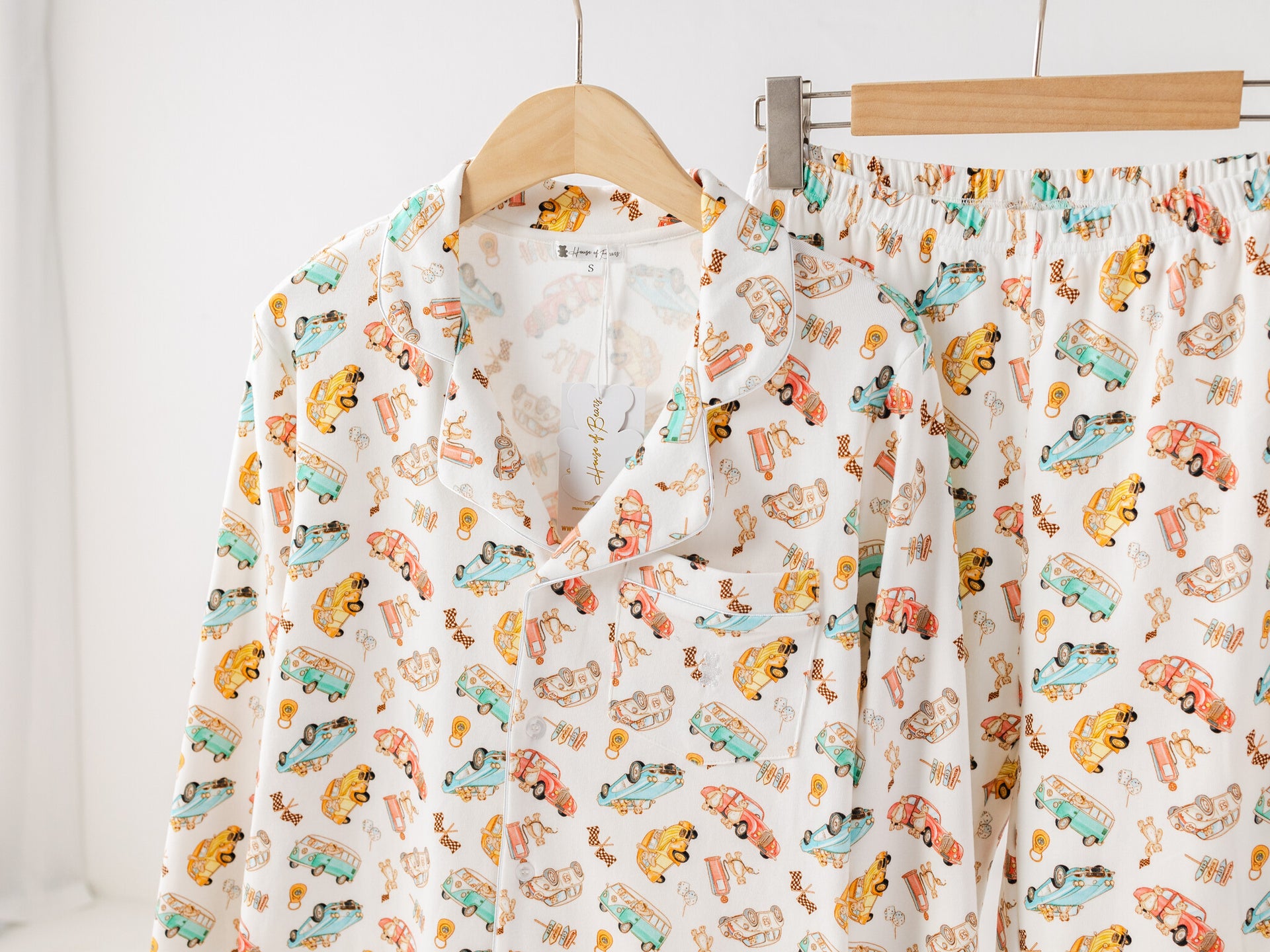 Vintage Cars Women's Pajamas