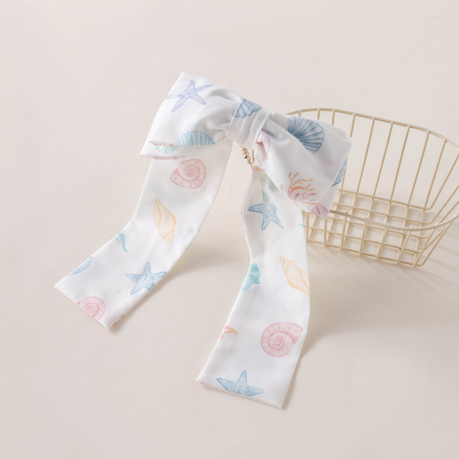Seashell big hairclip bow