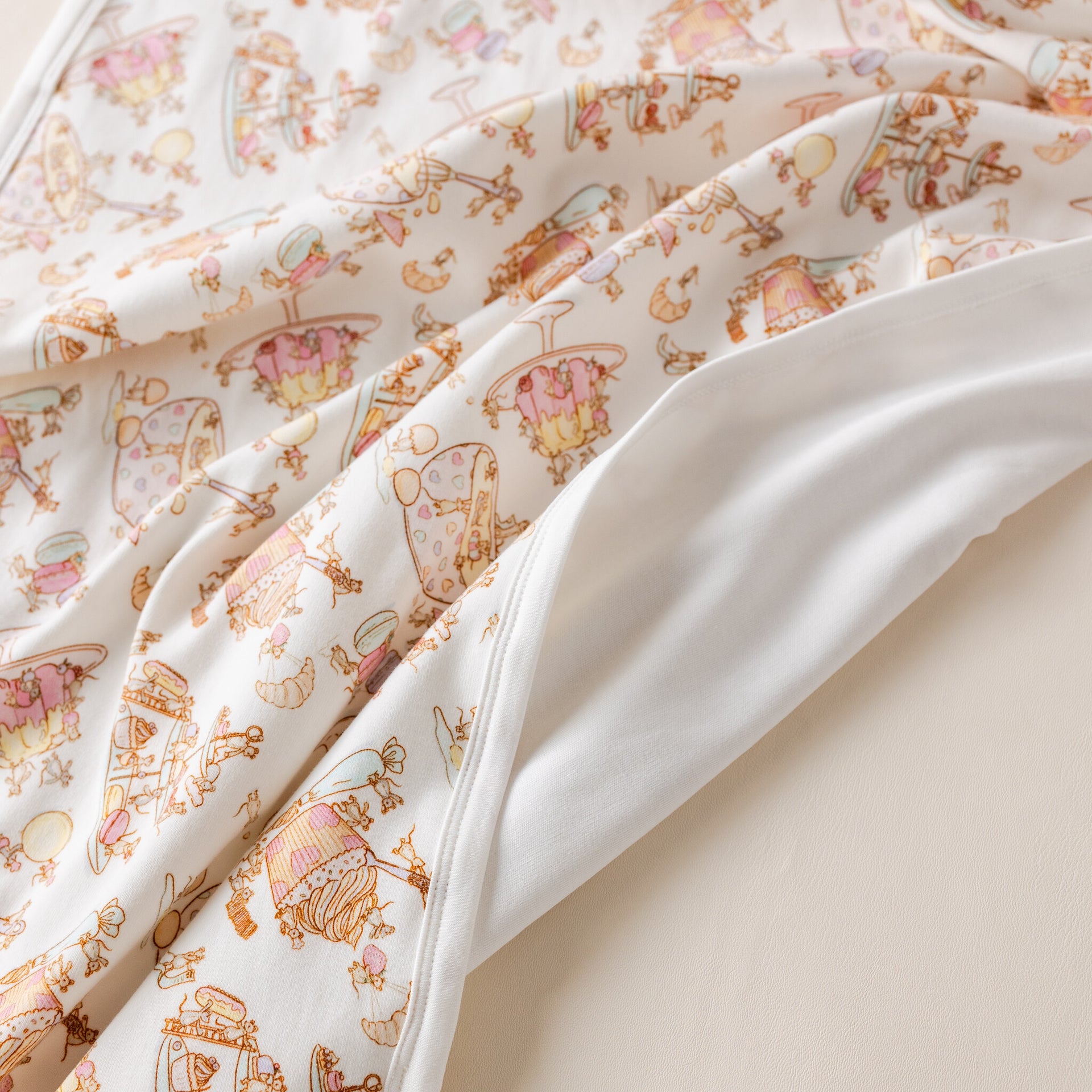 Baby blanket mouse bakery