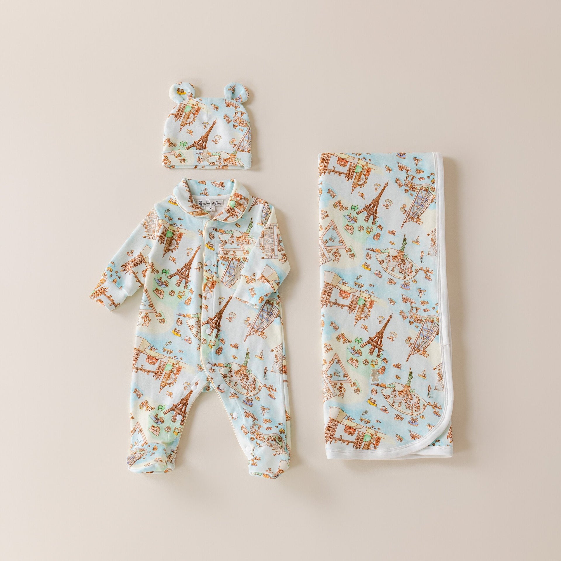 Baby gift set around the world bear hats